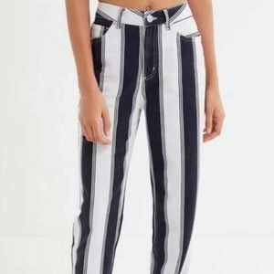 BDG Urban Outfitters High Waisted Striped Mom Jeans Size 28
